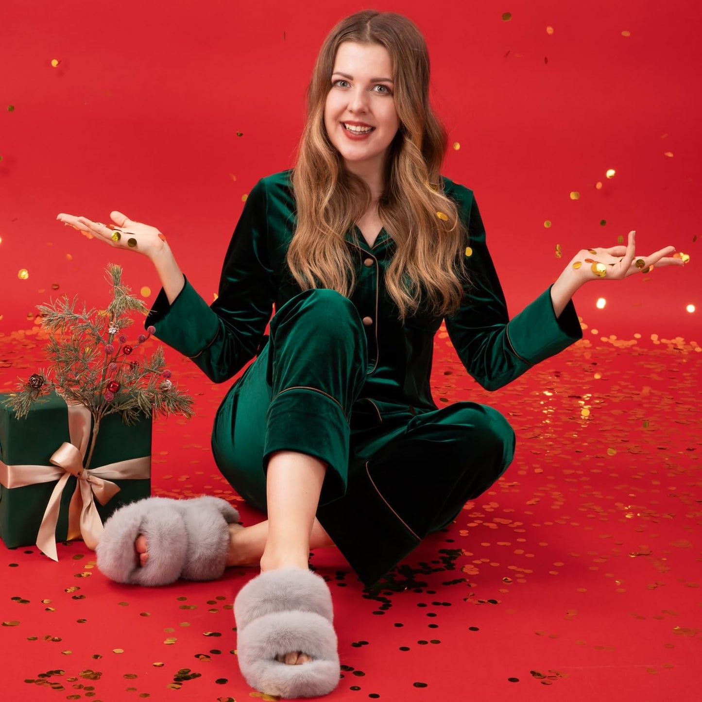 Women's Fluffy Faux Fur Slippers Comfy Open Toe Two Band Slides with Fleece Lining and Rubber Sole